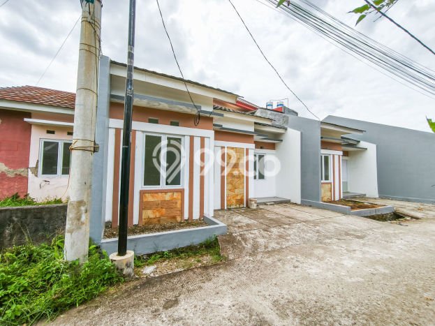 Hunian Strategis 2 KT LB 36m2 Kondisi Bagus di Cilebut Hunian Strategis 2 KT LB 36m2 Kondisi Bagus di Cilebut