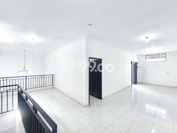 Rumah Strategis Minimalis Lb 192m2 di Tangerang, Tangerang Rumah Strategis Minimalis Lb 192m2 di Tangerang, Tangerang