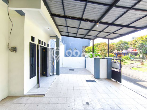 Rumah Strategis Minimalis Lb 192m2 di Tangerang, Tangerang Rumah Strategis Minimalis Lb 192m2 di Tangerang, Tangerang