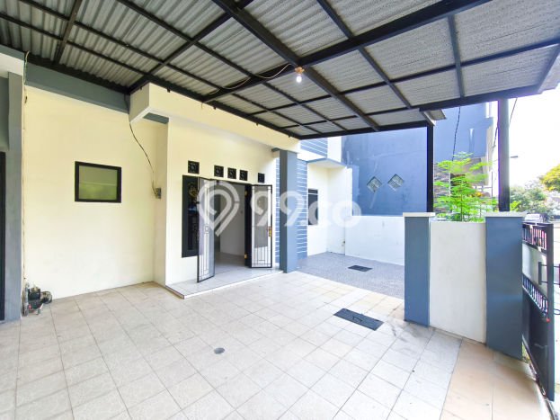 Rumah Strategis Minimalis Lb 192m2 di Tangerang, Tangerang Rumah Strategis Minimalis Lb 192m2 di Tangerang, Tangerang