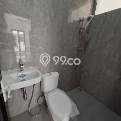 Jual Rumah Eksklusif 5 KT di Bintaro, Tangerang Selatan Jual Rumah Eksklusif 5 KT di Bintaro, Tangerang Selatan