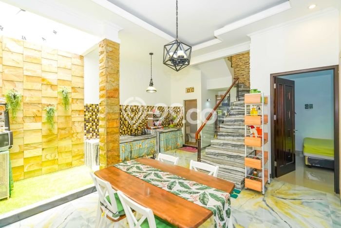 Hunian Mewah LB 200m2 Siap Huni Desain Elegan di Sukmajaya, Depok Hunian Mewah LB 200m2 Siap Huni Desain Elegan di Sukmajaya, Depok