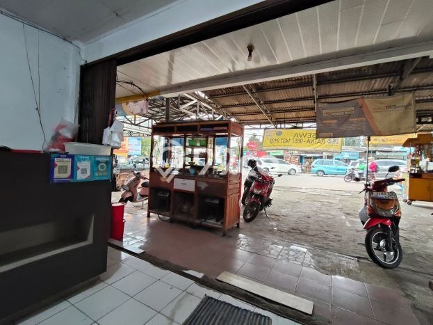 Dijual Rumah Luas Elegan Dengan View Cantik di Cibubur, Jakarta Timur Dijual Rumah Luas Elegan Dengan View Cantik di Cibubur, Jakarta Timur