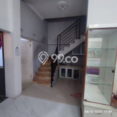 Hunian Cantik Modern Lb 120m2 di Bekasi Barat, Bekasi Hunian Cantik Modern Lb 120m2 di Bekasi Barat, Bekasi