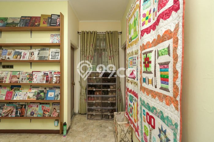 Rumah Elit Modern Tanpa Renovasi di Jatibening Bekasi Rumah Elit Modern Tanpa Renovasi di Jatibening Bekasi