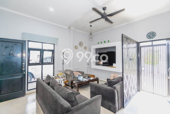LISTING BARU! Rumah Strategis di Cinere, LT 90m2m² LB 120m2m² LISTING BARU! Rumah Strategis di Cinere, LT 90m2m² LB 120m2m²