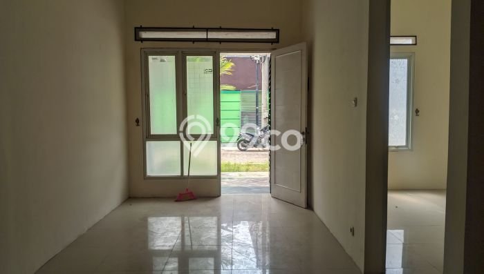 Rumah Luas Asri 2 KT Siap Pakai di Cibubur Jakarta Timur Rumah Luas Asri 2 KT Siap Pakai di Cibubur Jakarta Timur
