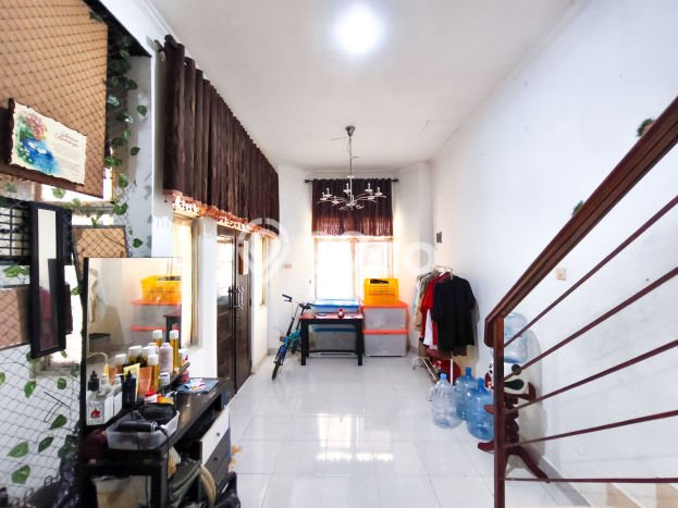 Rumah Modern 3 KT di Bintaro Tangerang Selatan Rumah Modern 3 KT di Bintaro Tangerang Selatan