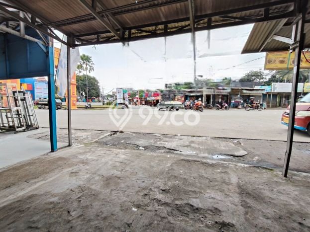 Dijual Rumah Luas Elegan Dengan View Cantik di Cibubur, Jakarta Timur Dijual Rumah Luas Elegan Dengan View Cantik di Cibubur, Jakarta Timur