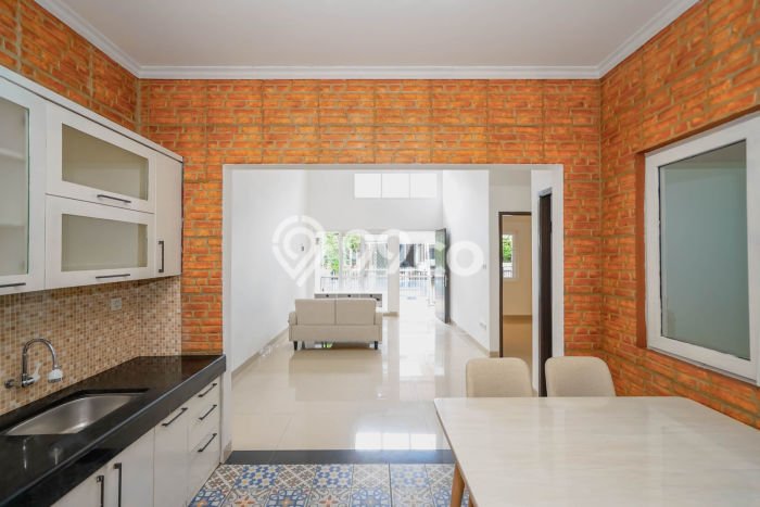 Rumah Modern 2 Kamar LT 98m2 di BSD Rumah Modern 2 Kamar LT 98m2 di BSD