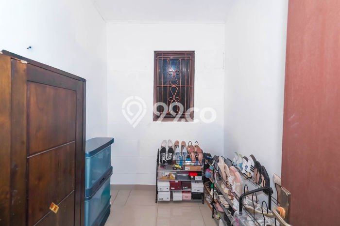 Siap Huni Rumah Mewah 5 Kamar di Jagakarsa Dekat ke Mana Pun Siap Huni Rumah Mewah 5 Kamar di Jagakarsa Dekat ke Mana Pun