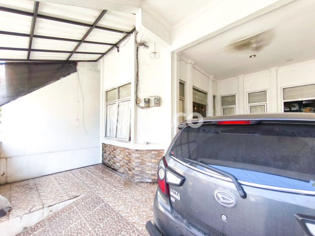 Rumah Modern 3 KT di Bintaro Tangerang Selatan Rumah Modern 3 KT di Bintaro Tangerang Selatan
