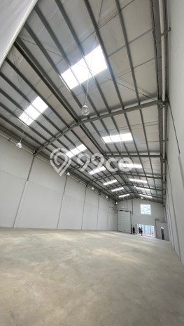 Gudang Kawasan Komersial Kawasan Padalarang, Luas 230m², Akses Strategis Gudang Kawasan Komersial Kawasan Padalarang, Luas 230m², Akses Strategis