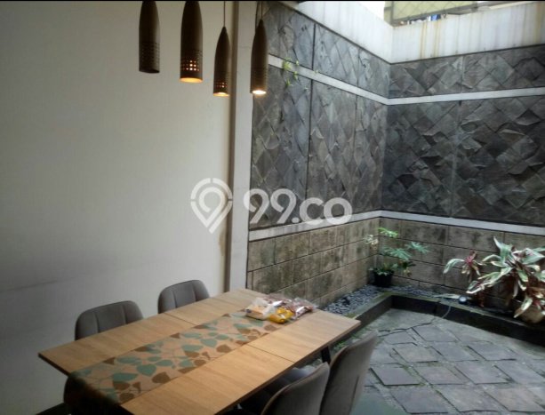 Lokasi terbaik! Rumah siap huni dikontrakkan di Batununggal LB 300m2 Lokasi terbaik! Rumah siap huni dikontrakkan di Batununggal LB 300m2