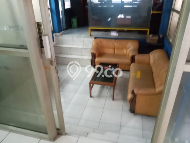 Ruko di Terusan Buah Batu, Luas 200m², Posisi Jalan Utama Ruko di Terusan Buah Batu, Luas 200m², Posisi Jalan Utama
