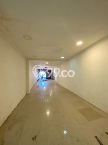 LOKASI BISNIS! Ruko For Rent di , Luas 156m2m², Area Utama, Siap Usaha LOKASI BISNIS! Ruko For Rent di , Luas 156m2m², Area Utama, Siap Usaha