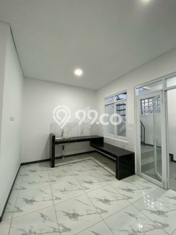 Disewakan! Rumah 3 Kamar Tidur &
3 Kamar Mandi di Turangga, Bandung Disewakan! Rumah 3 Kamar Tidur &
3 Kamar Mandi di Turangga, Bandung