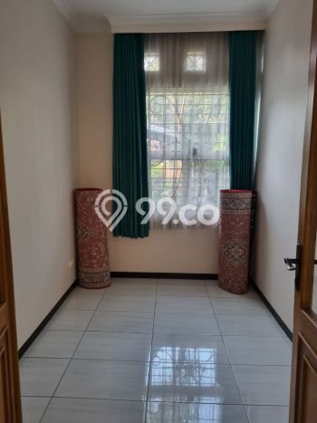 Disewakan Rumah Harga Terjangkau di BKR Bandung Punya 5 KT Disewakan Rumah Harga Terjangkau di BKR Bandung Punya 5 KT