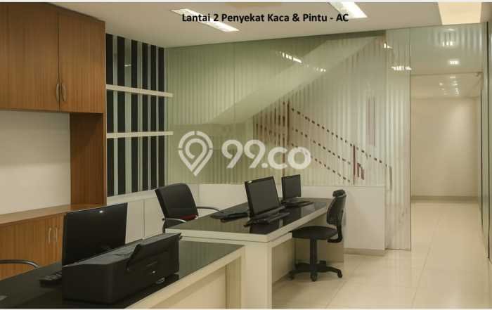 Ruko Dijual Lokasi Emas di Kelapa Gading Luas 288m2 Ruko Dijual Lokasi Emas di Kelapa Gading Luas 288m2