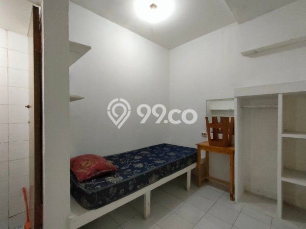 Dijual Rumah Kost di Taman Cosmos, Jakarta Barat, 23 KT, 22 KM, Bangunan 400m2 Dijual Rumah Kost di Taman Cosmos, Jakarta Barat, 23 KT, 22 KM, Bangunan 400m2