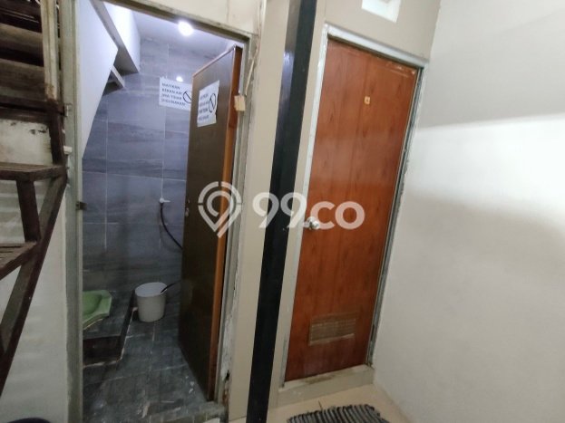 Dijual Rumah Kost di Taman Cosmos, Jakarta Barat, 23 KT, 22 KM, Bangunan 400m2 Dijual Rumah Kost di Taman Cosmos, Jakarta Barat, 23 KT, 22 KM, Bangunan 400m2