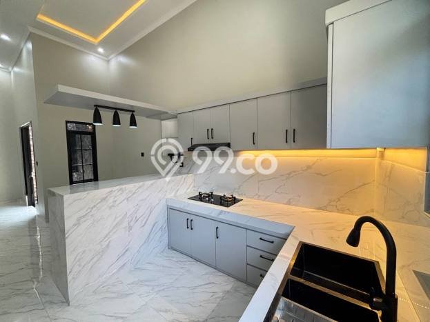 For Sale Rumah 4 Kamar Lokasi Strategis Nyaman dan Strategis di Cileungsi For Sale Rumah 4 Kamar Lokasi Strategis Nyaman dan Strategis di Cileungsi