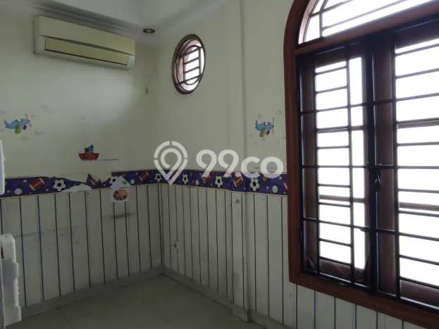Disewakan! Rumah 4 Kamar Tidur &
3 Kamar Mandi di Pantai Indah Kapuk, Jakarta Utara Disewakan! Rumah 4 Kamar Tidur &
3 Kamar Mandi di Pantai Indah Kapuk, Jakarta Utara