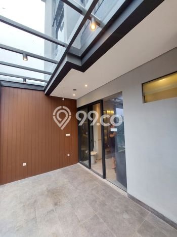 For Sale Rumah 2 Kamar Lokasi Ideal Bagus dan Strategis di BSD For Sale Rumah 2 Kamar Lokasi Ideal Bagus dan Strategis di BSD