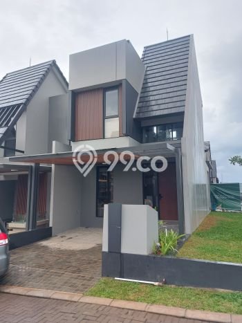 For Sale Rumah 2 Kamar Lokasi Ideal Bagus dan Strategis di BSD For Sale Rumah 2 Kamar Lokasi Ideal Bagus dan Strategis di BSD