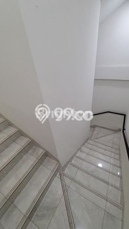 FOR RENT! Ruko di Klender Cocok untuk Bisnis 195m2 FOR RENT! Ruko di Klender Cocok untuk Bisnis 195m2