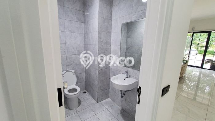 FOR RENT! Ruko di Klender Cocok untuk Bisnis 195m2 FOR RENT! Ruko di Klender Cocok untuk Bisnis 195m2