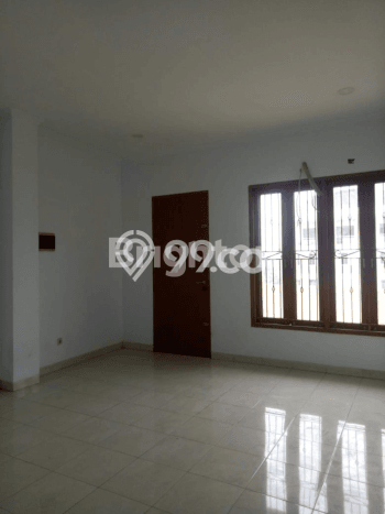 Ruko Dijual di Jakarta Barat LT 90m2 & LB 270m2 Lokasi Terbaik! Ruko Dijual di Jakarta Barat LT 90m2 & LB 270m2 Lokasi Terbaik!
