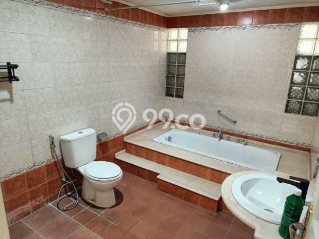 Rumah Minimalis 6 KT LT 372m2 di Setiabudi Rumah Minimalis 6 KT LT 372m2 di Setiabudi