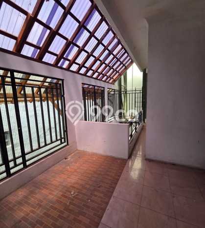Unit Ruko Paling Strategis di Batununggal Bandung dengan LB 500m2 Unit Ruko Paling Strategis di Batununggal Bandung dengan LB 500m2