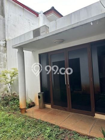 Rumah Mewah LB 400m2 Siap Pakai Desain Elegan di Cibubur, Depok Rumah Mewah LB 400m2 Siap Pakai Desain Elegan di Cibubur, Depok