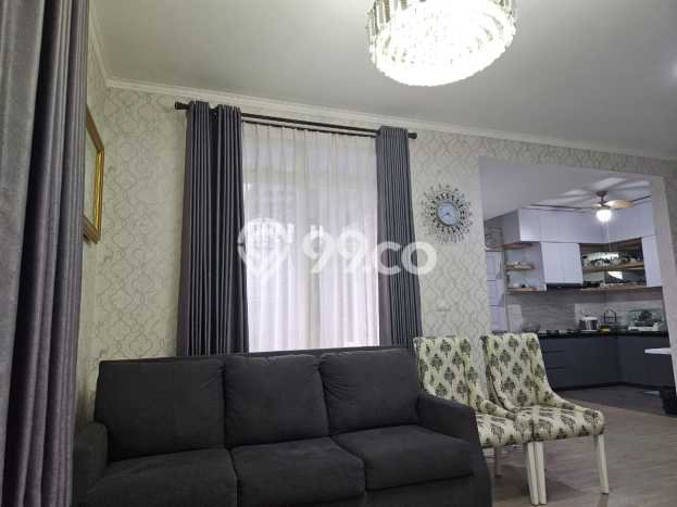 Ready to Use! Luxury House LT 200m2 Desain Elegan di Sentul City Ready to Use! Luxury House LT 200m2 Desain Elegan di Sentul City