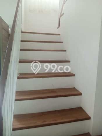 Ready to Use! Premium House LT 204m2 Desain Modern di Cibubur Ready to Use! Premium House LT 204m2 Desain Modern di Cibubur