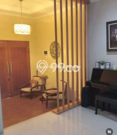 Ready to Use! Luxury House LT 160m2 Desain Modern di Cibubur Ready to Use! Luxury House LT 160m2 Desain Modern di Cibubur