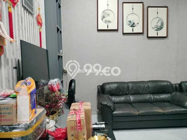 Siap Huni Hunian Elit 4 Kamar di Cengkareng Dekat ke Mana Saja Siap Huni Hunian Elit 4 Kamar di Cengkareng Dekat ke Mana Saja