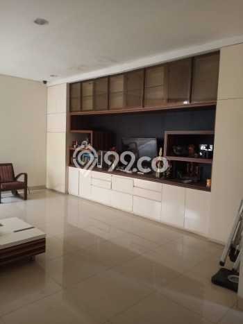 Rumah Elit Modern Tanpa Renovasi di Pantai Indah Kapuk Jakarta Utara Rumah Elit Modern Tanpa Renovasi di Pantai Indah Kapuk Jakarta Utara