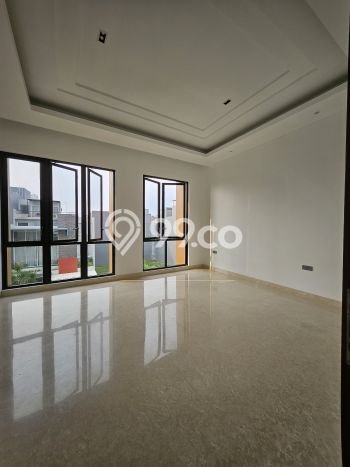 Rumah Elit Modern Siap Huni di Pantai Indah Kapuk Jakarta Utara Rumah Elit Modern Siap Huni di Pantai Indah Kapuk Jakarta Utara