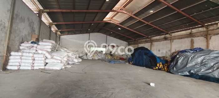 Unit Gudang Dijual di Jakarta Utara LT 3037m2 & LB 2250m2 Unit Gudang Dijual di Jakarta Utara LT 3037m2 & LB 2250m2