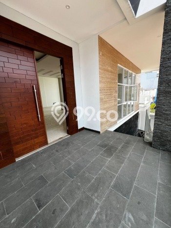 For Sale! Luxury House LT 260m2 Desain Modern di Pantai Indah Kapuk For Sale! Luxury House LT 260m2 Desain Modern di Pantai Indah Kapuk