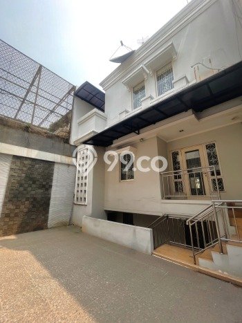 For Sale! Luxury House LT 160m2 Desain Modern di Pantai Indah Kapuk For Sale! Luxury House LT 160m2 Desain Modern di Pantai Indah Kapuk