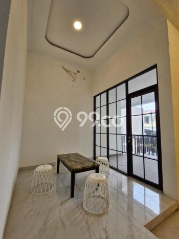 Jual Rumah Mewah Megah Dengan View Eksklusif di Tomang, Jakarta Barat Jual Rumah Mewah Megah Dengan View Eksklusif di Tomang, Jakarta Barat