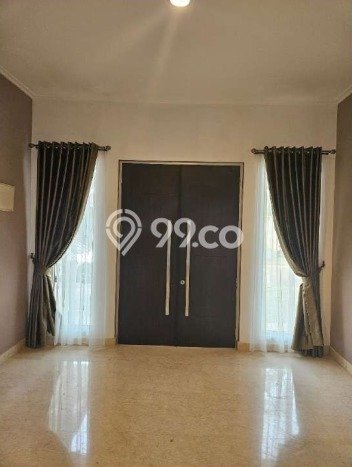 Rumah Strategis 3 KT LT 150m² di Golf Island, Jakarta Utara Rumah Strategis 3 KT LT 150m² di Golf Island, Jakarta Utara