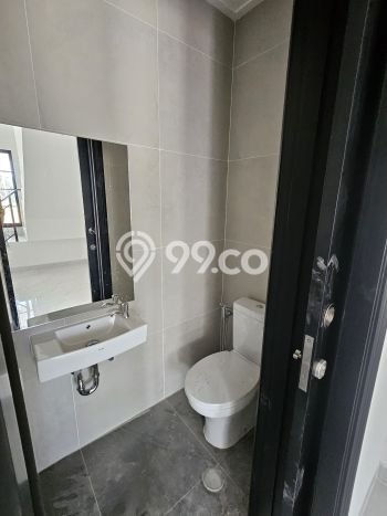 Rumah Modern 2 KT di Pantai Indah Kapuk 2 Jakarta Utara Unfurnished Rumah Modern 2 KT di Pantai Indah Kapuk 2 Jakarta Utara Unfurnished