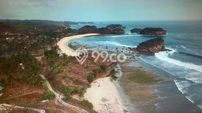 Vila Kawasan Pacitan, Dimensi 4568m2m², Dekat dengan fasilitas umum Vila Kawasan Pacitan, Dimensi 4568m2m², Dekat dengan fasilitas umum