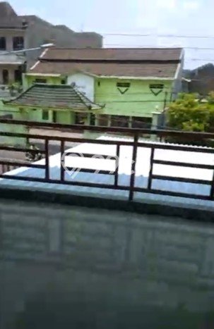 Ruko untuk disewa di Banjarsari punya LT 129m2 & LB 180m2 harga sewa kompetitif Ruko untuk disewa di Banjarsari punya LT 129m2 & LB 180m2 harga sewa kompetitif