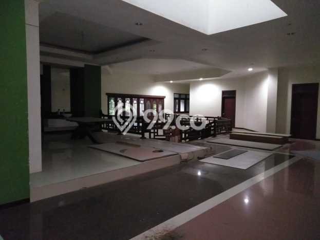 Siap Huni Rumah Mewah 6 Kamar di Laweyan Dekat ke Mana Saja Siap Huni Rumah Mewah 6 Kamar di Laweyan Dekat ke Mana Saja
